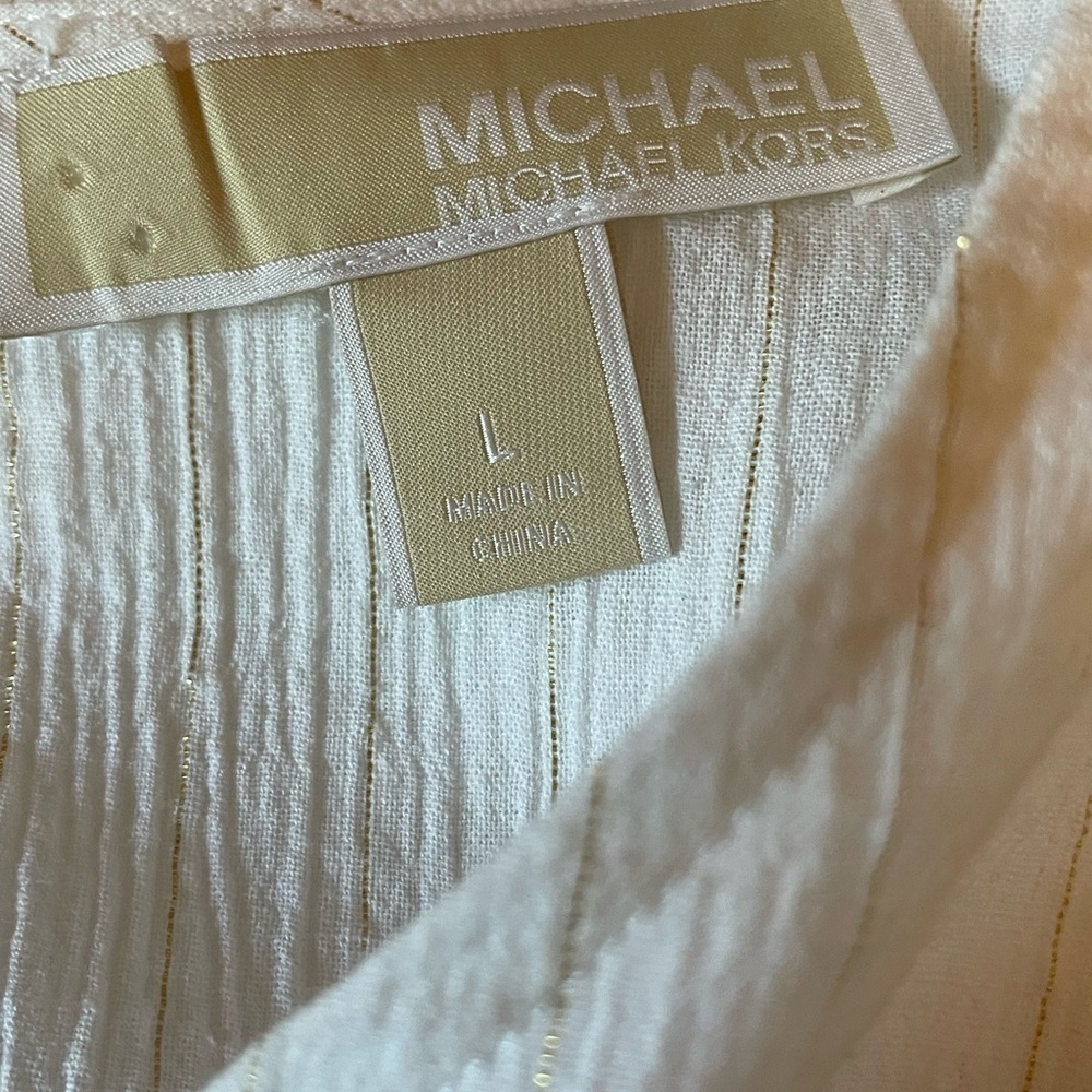 Michael Kors blouse. - Picture 5 of 7